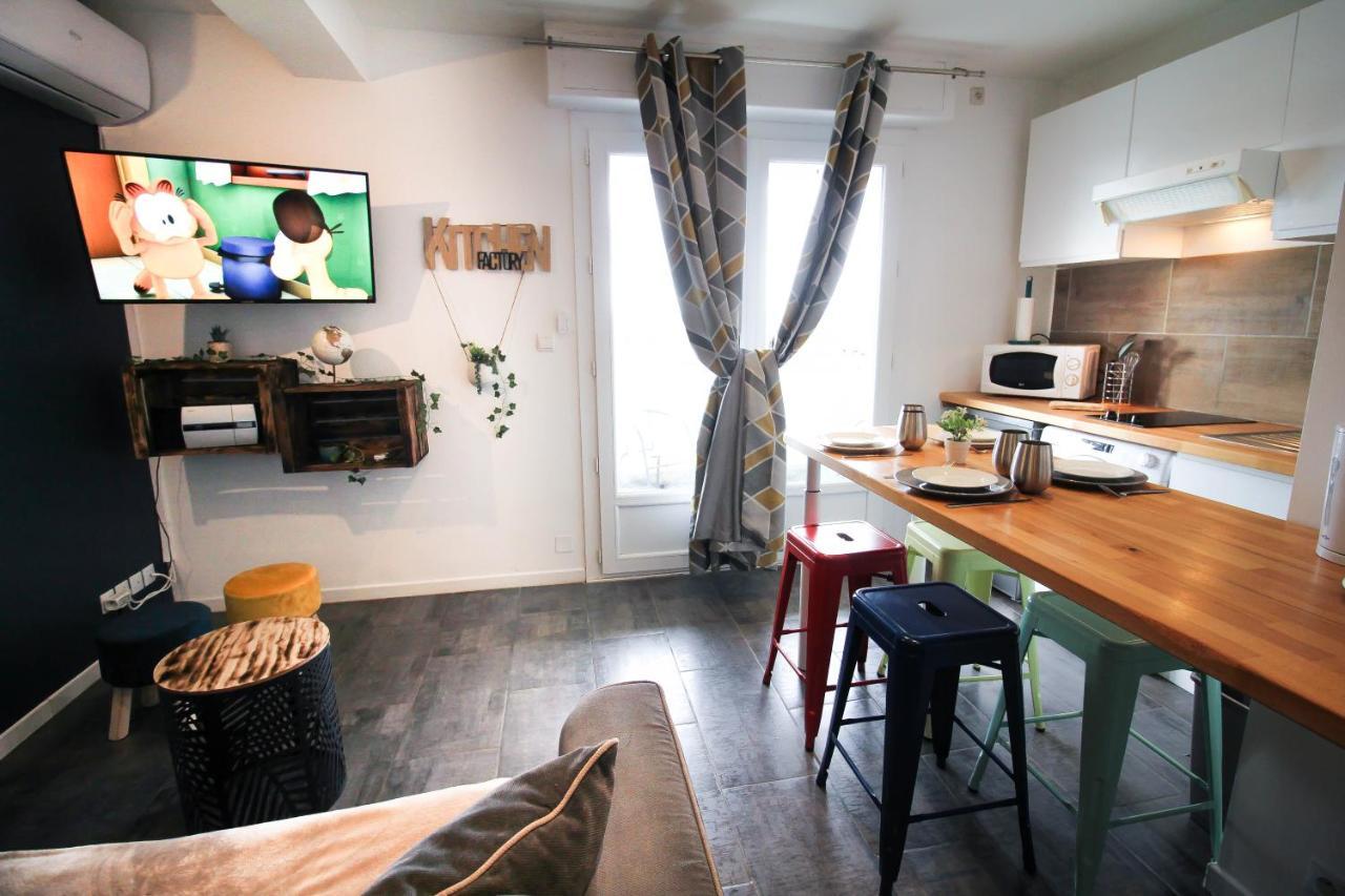 Ferienwohnung Carcassonne Centre Avec Balcon Et Parking Exterior foto