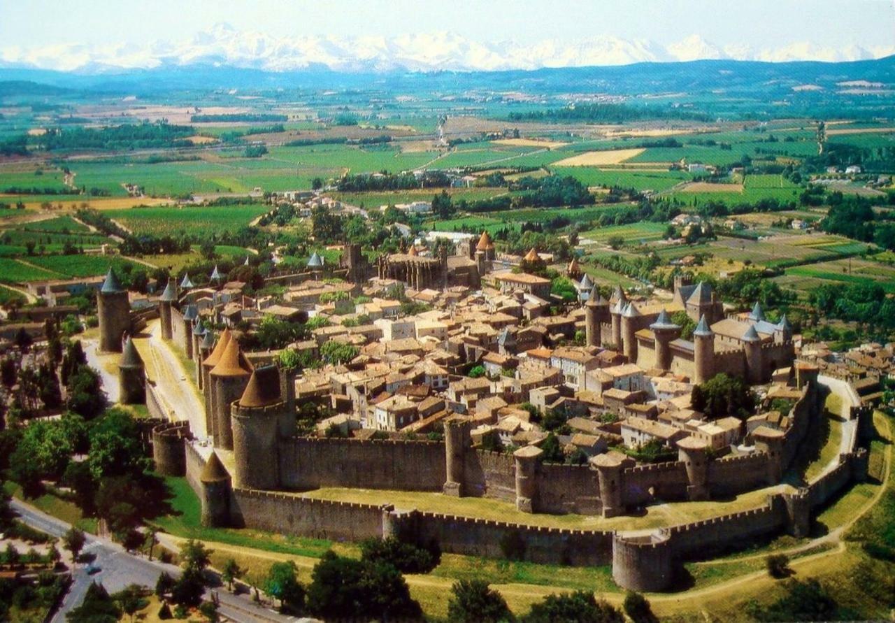 Ferienwohnung Carcassonne Centre Avec Balcon Et Parking Exterior foto